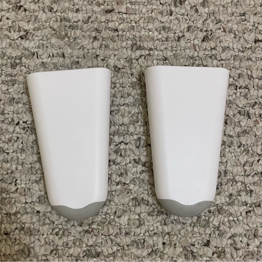 Snoo bassinet leg lifters
